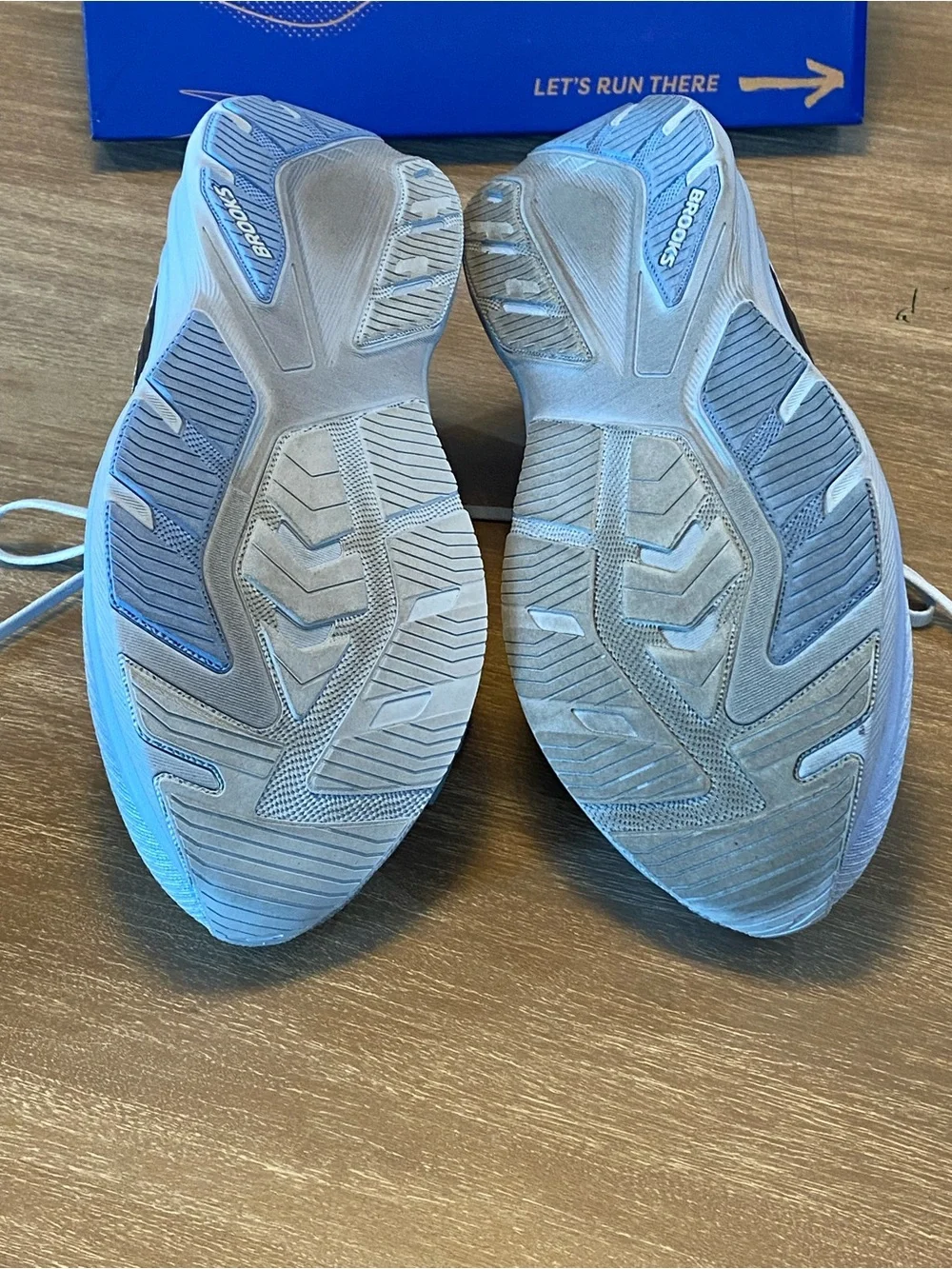 Brooks Ghost Amp Men’s Size 11